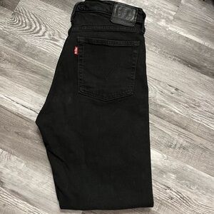 Levi’s black jeans
